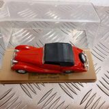 Lot Of Old Collectible Cars In Vintage Metal