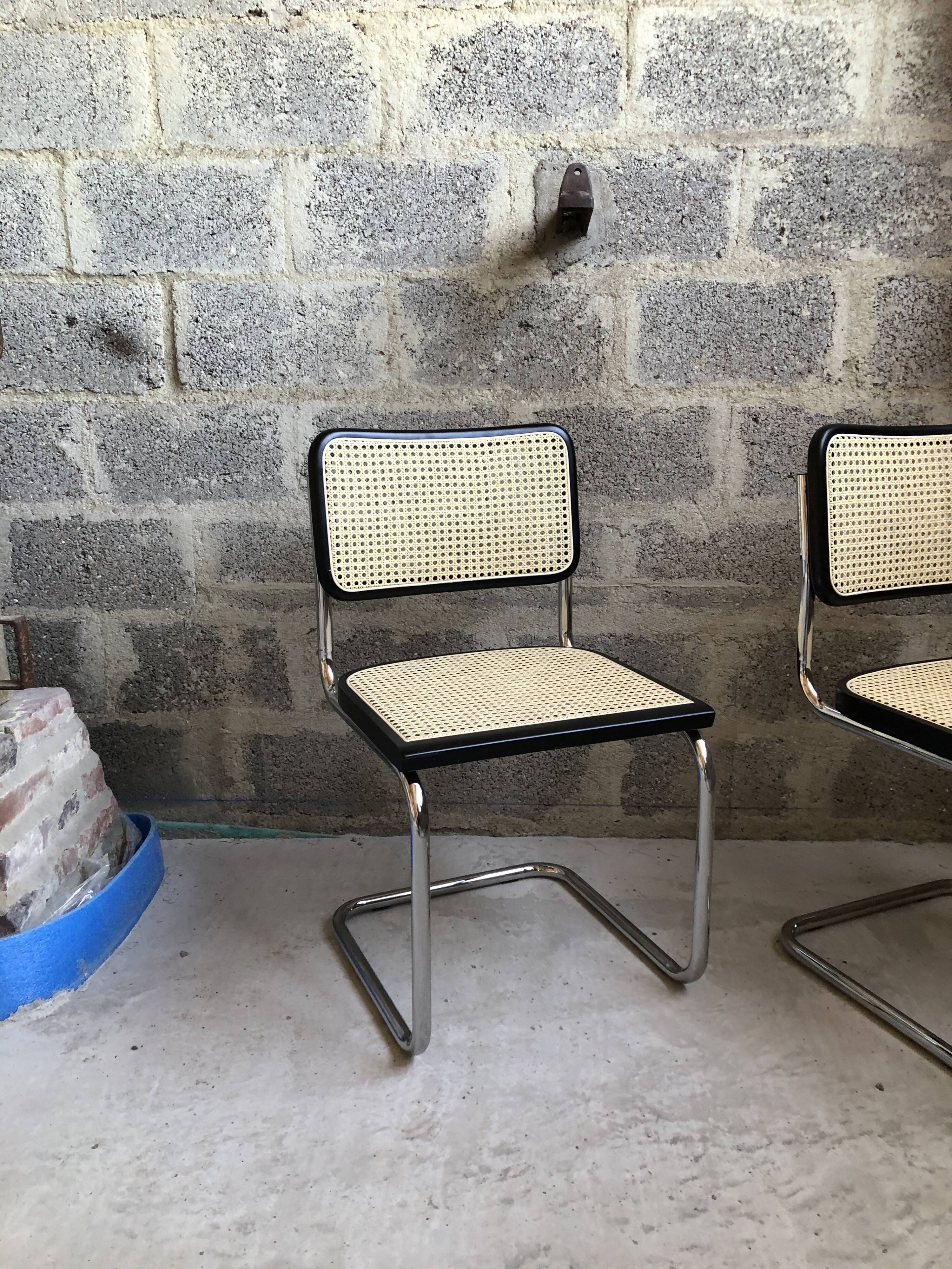 Breuer b32 cesca black chair