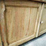 Small old tree closet