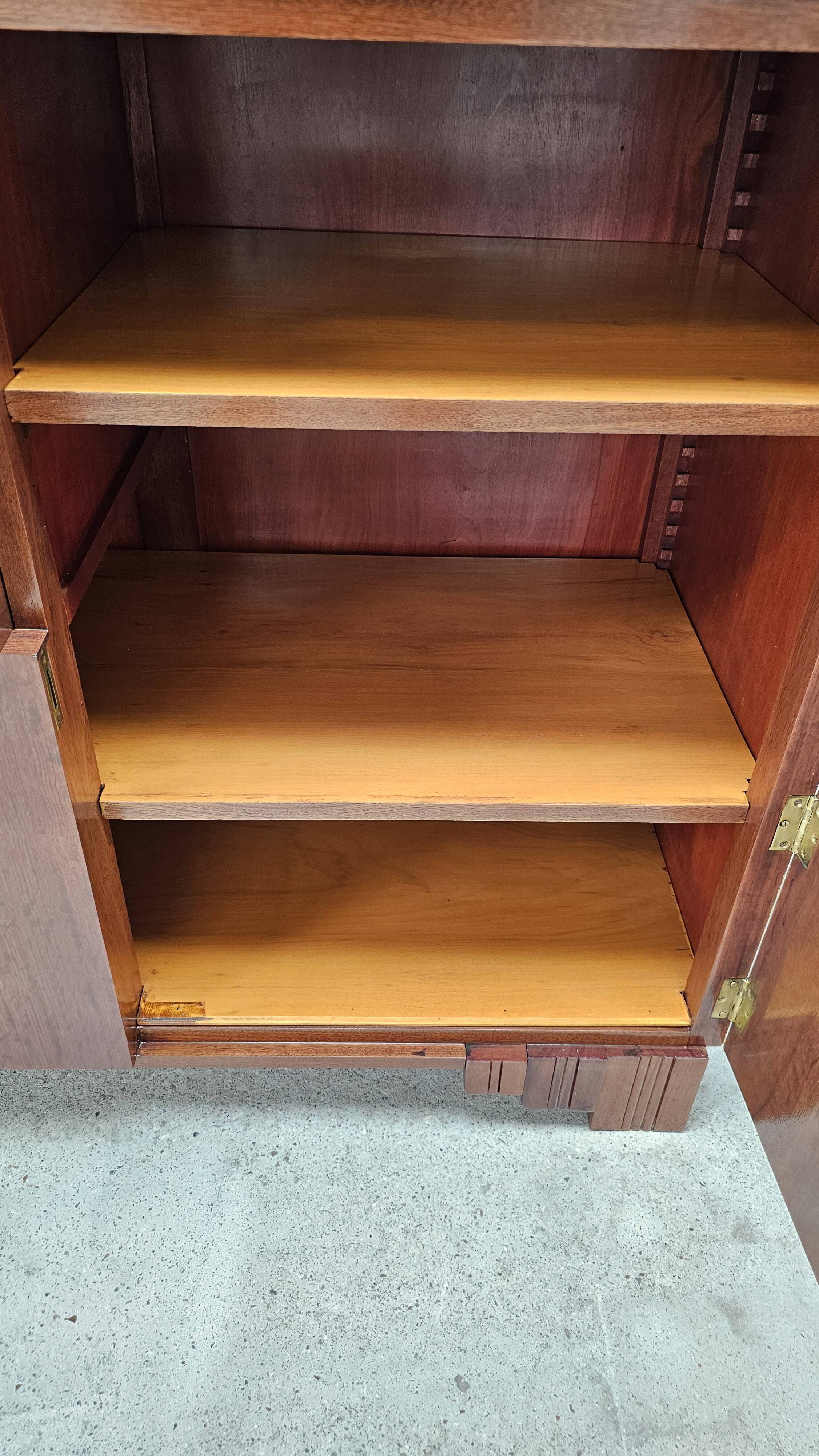 Art Deco buffet by Saddier & Fils in solid rosewood and veneer.