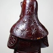 Asian statuette, popular art in carved monoxyle wood, vintage 1930-1960.