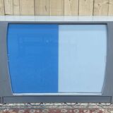 Showcase with sliding doors in painted wood