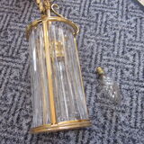 tailled crystal and brass hanging