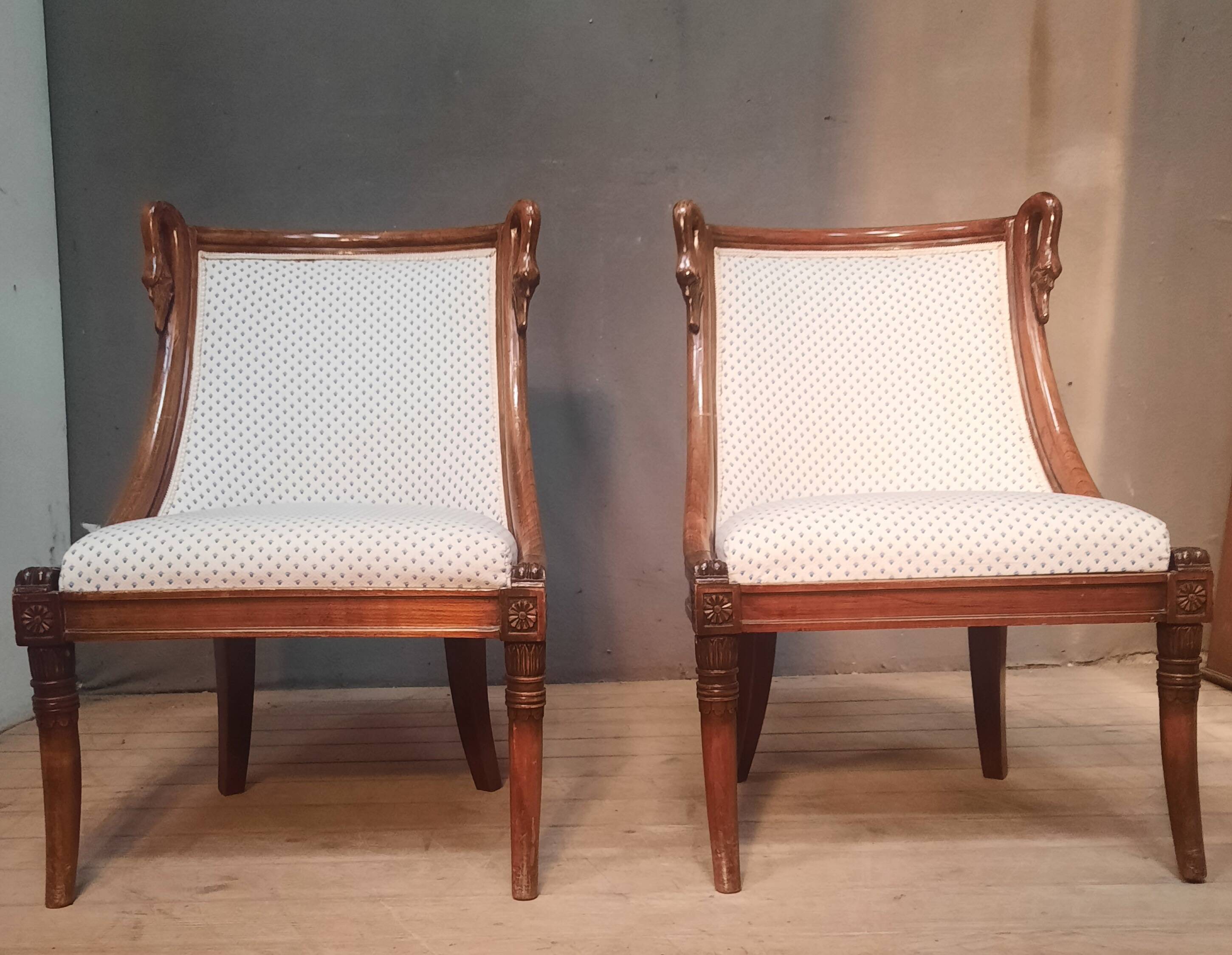Paire de chaise d enfant à col de cygnes