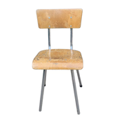 Chaise d'écolier plusieurs pièces disponibles
