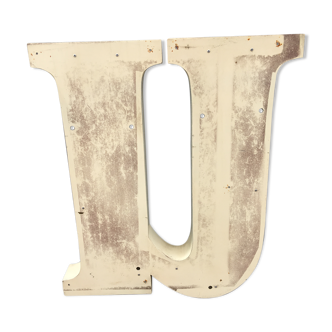 Lettre d'enseigne n ou u