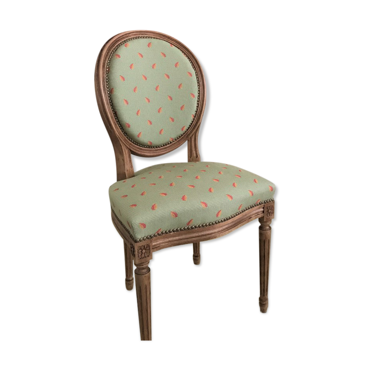 Traditional Medallion Chair
