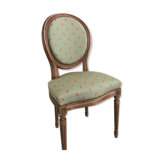 Traditional Medallion Chair