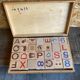 Jouet Jeu Ancien JEU JURA Bois Massif 28 Cubes + Boîte Origine Vintage