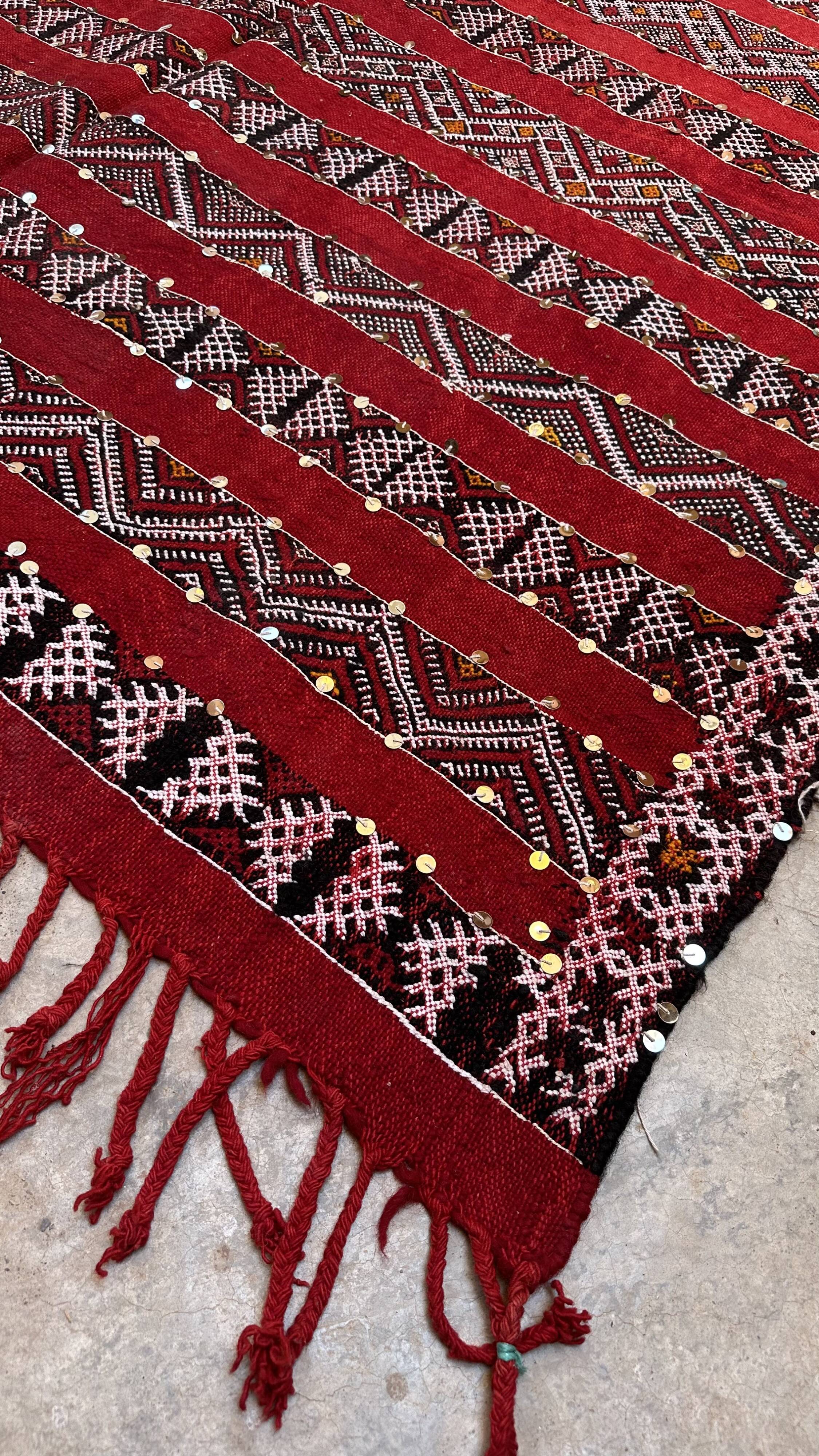 Moroccan Kilim Zemmour Rug - 302 x 173 cm