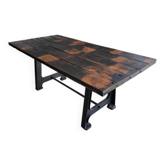 Table industriel en métal et bois