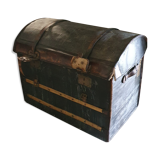 Carriage trunk