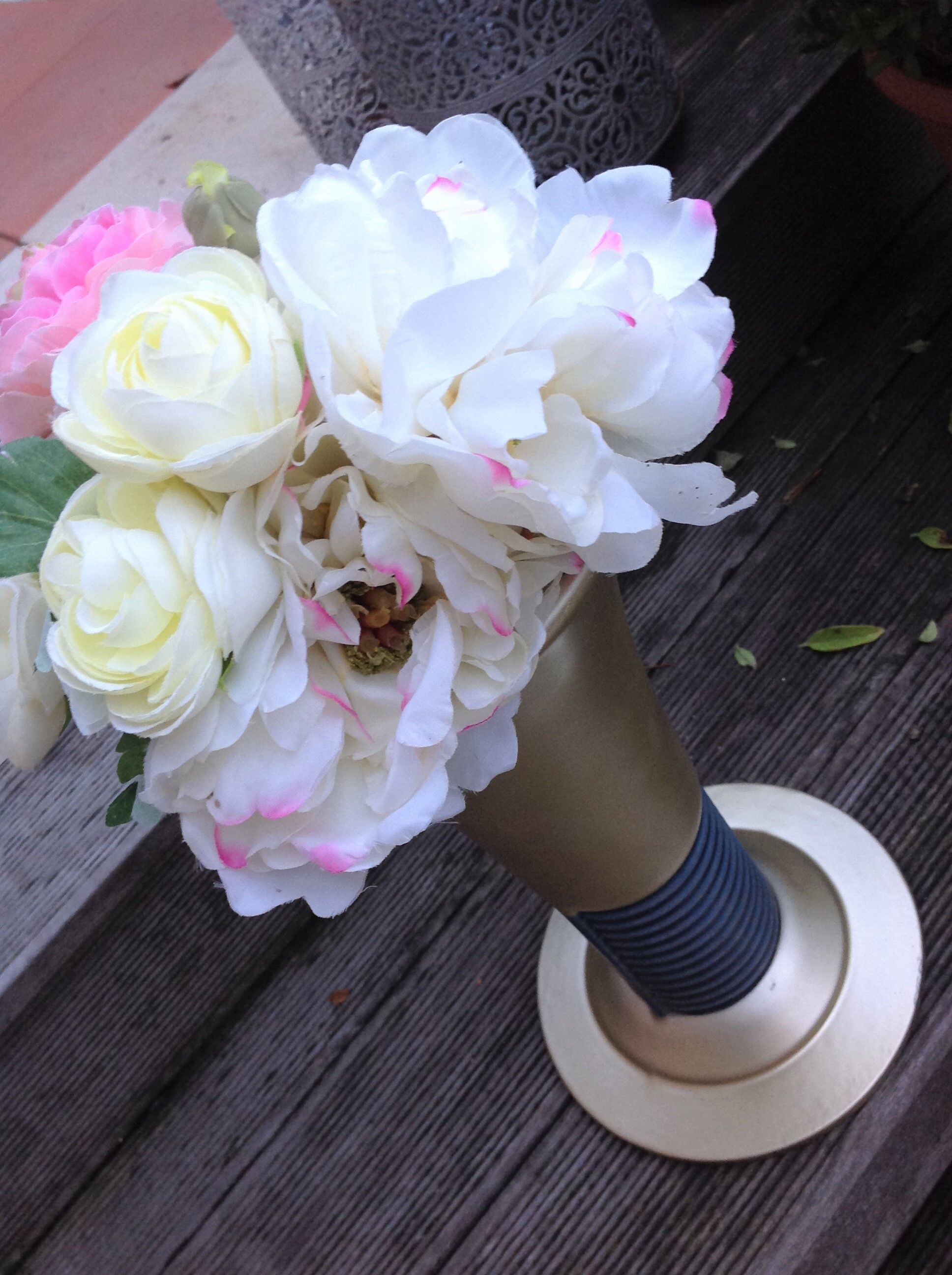 Blue and gold tulip vase in enamelled art deco style / 30s-40s