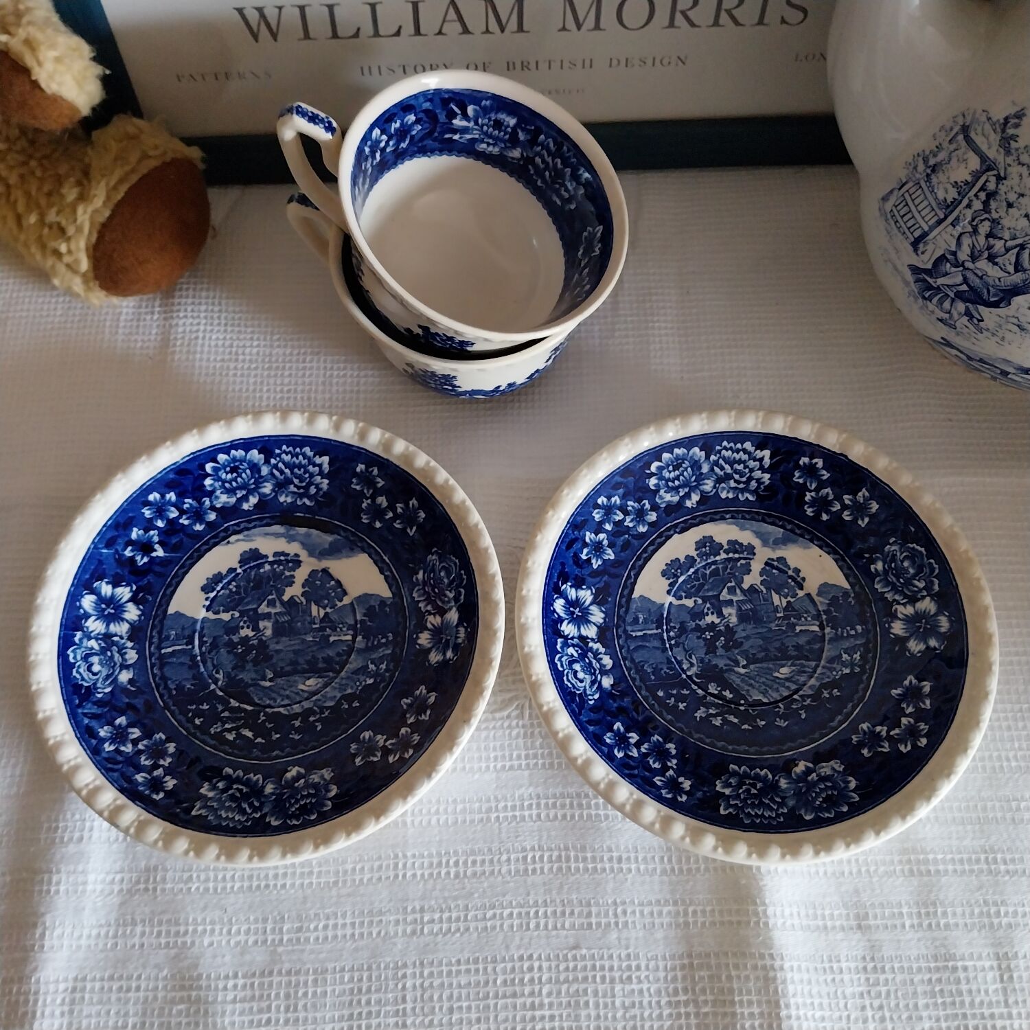 Cups and saucers Villeroy & Boch model Rusticana