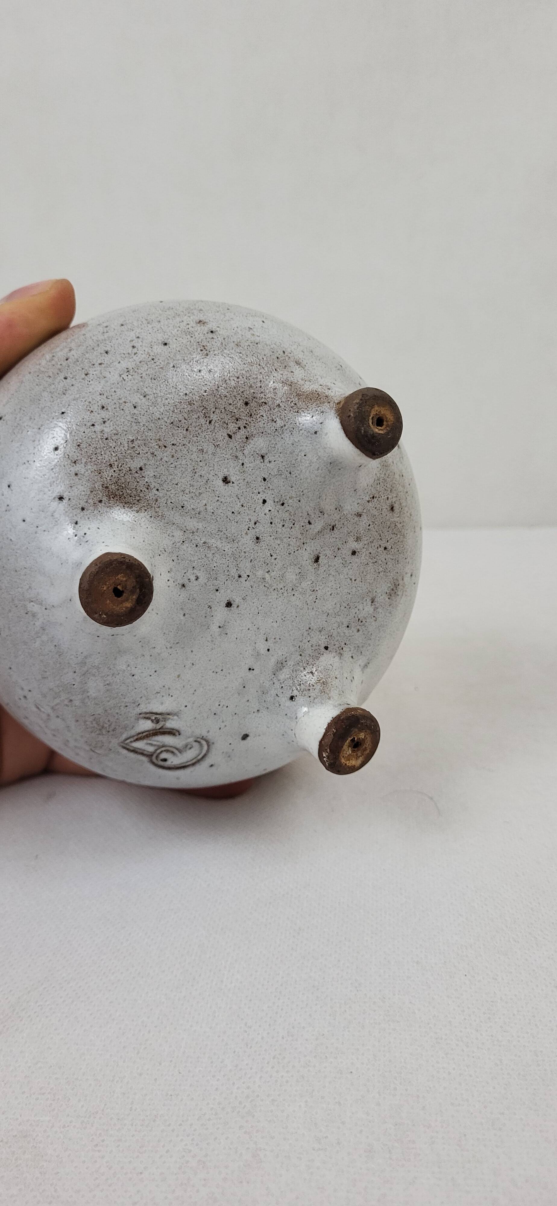 Ratilly / Pierlot stoneware honey pot