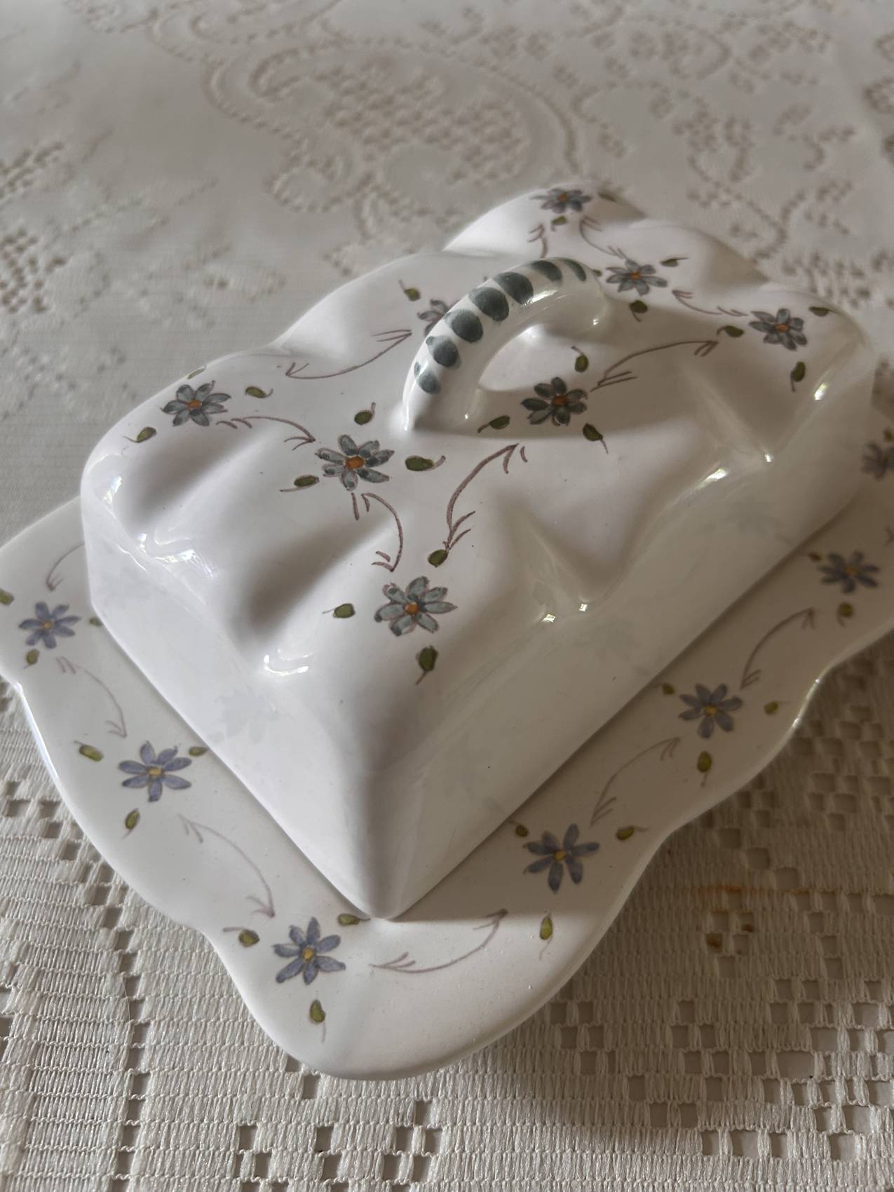 Handcrafted floral earthenware butter dish from the 1970s – Artisan production