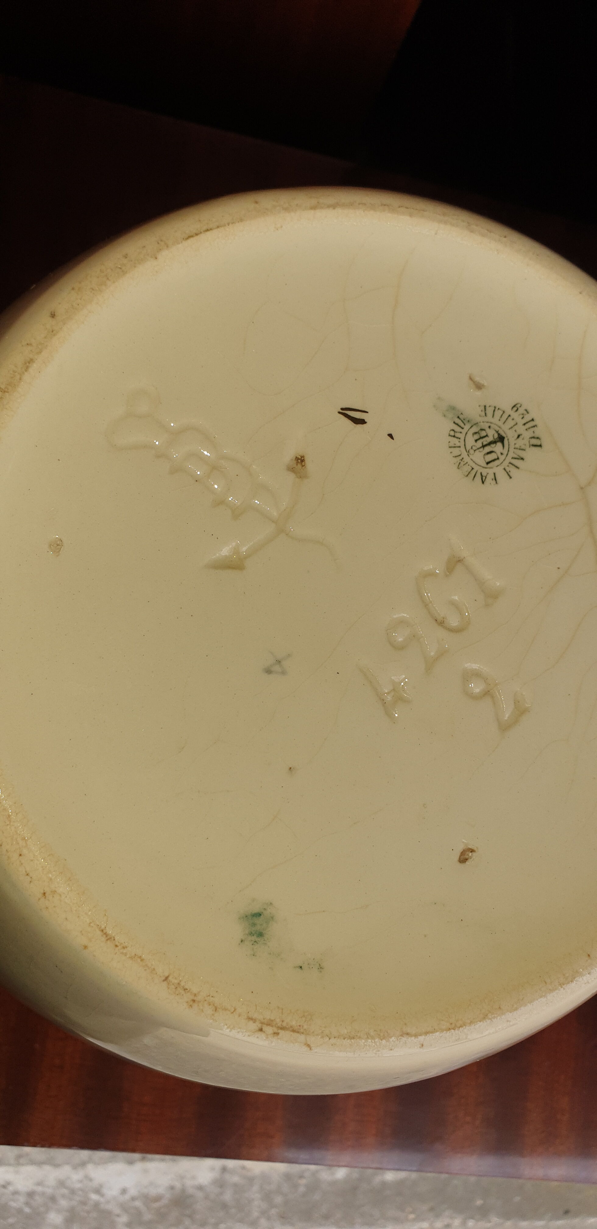 Cache pot old earthenware Fives Lille