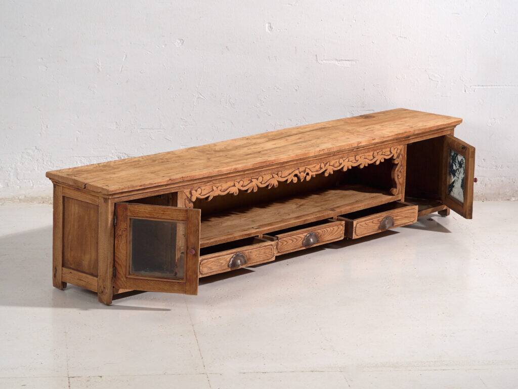 Old pine wood buffet – China, circa 1930