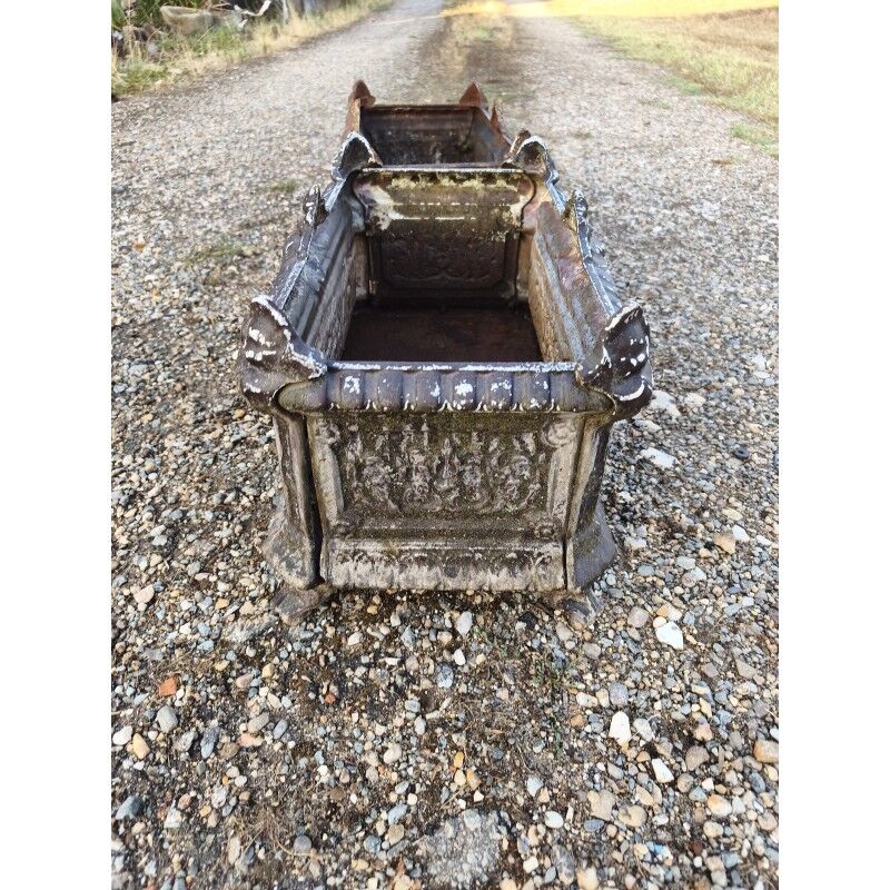 Pair of cast iron planters from 1900 in Charleville-Mézières