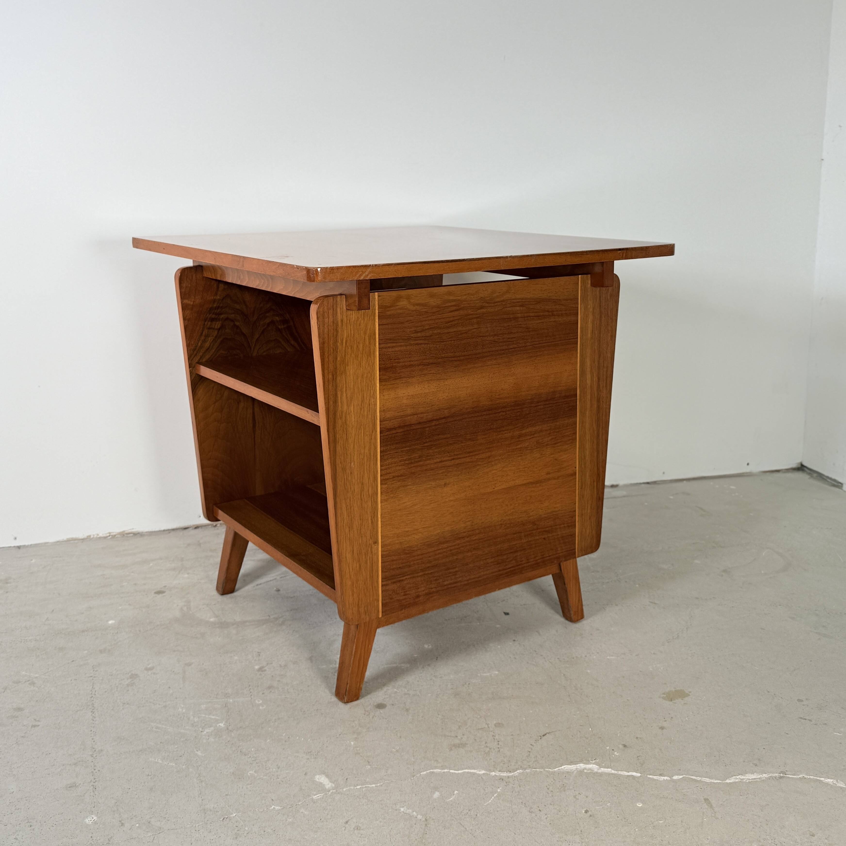 Table d'appoint vintage en finition guitare brillante, Bilea