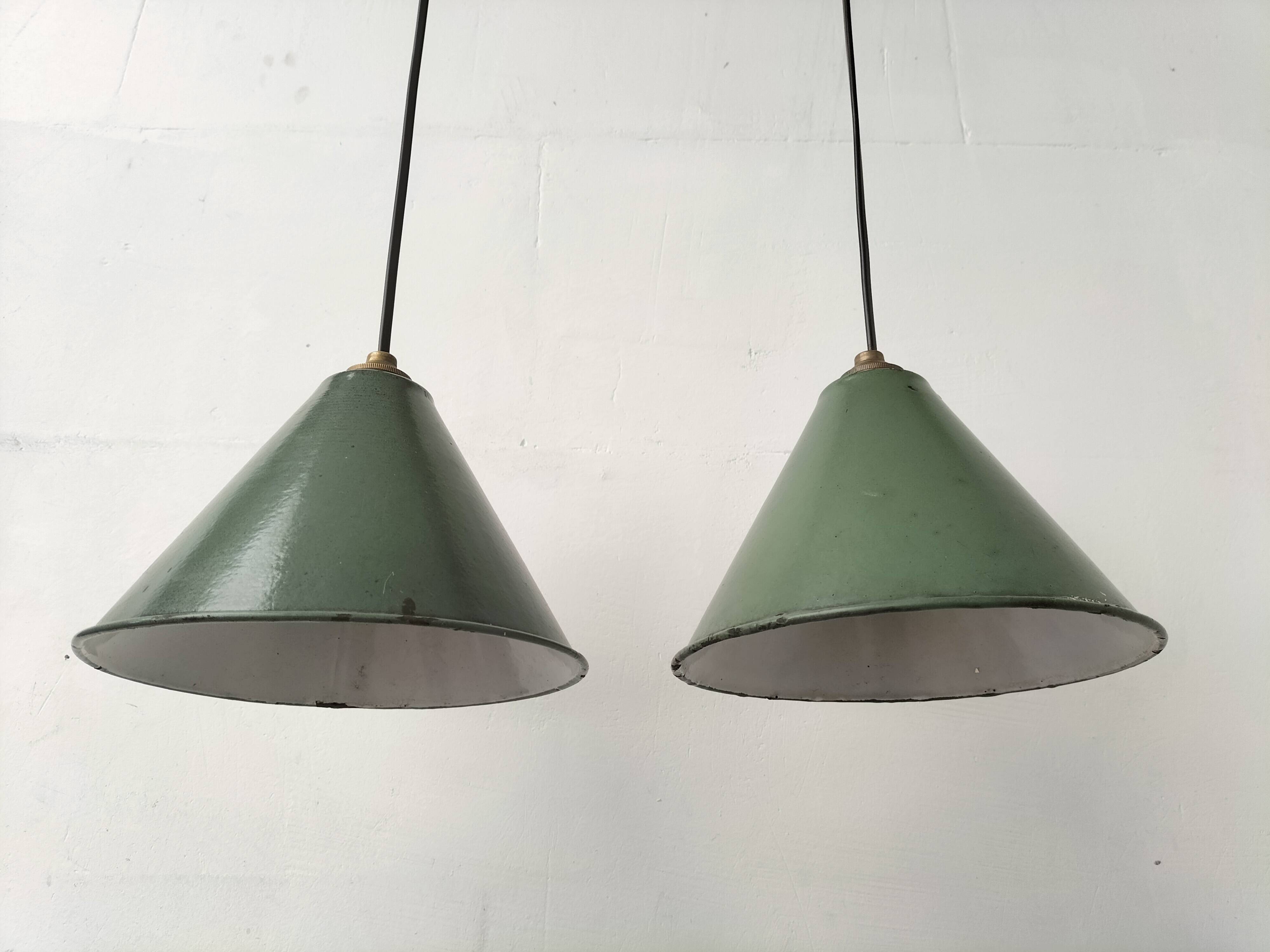 Enamelled sheet metal cone pendants