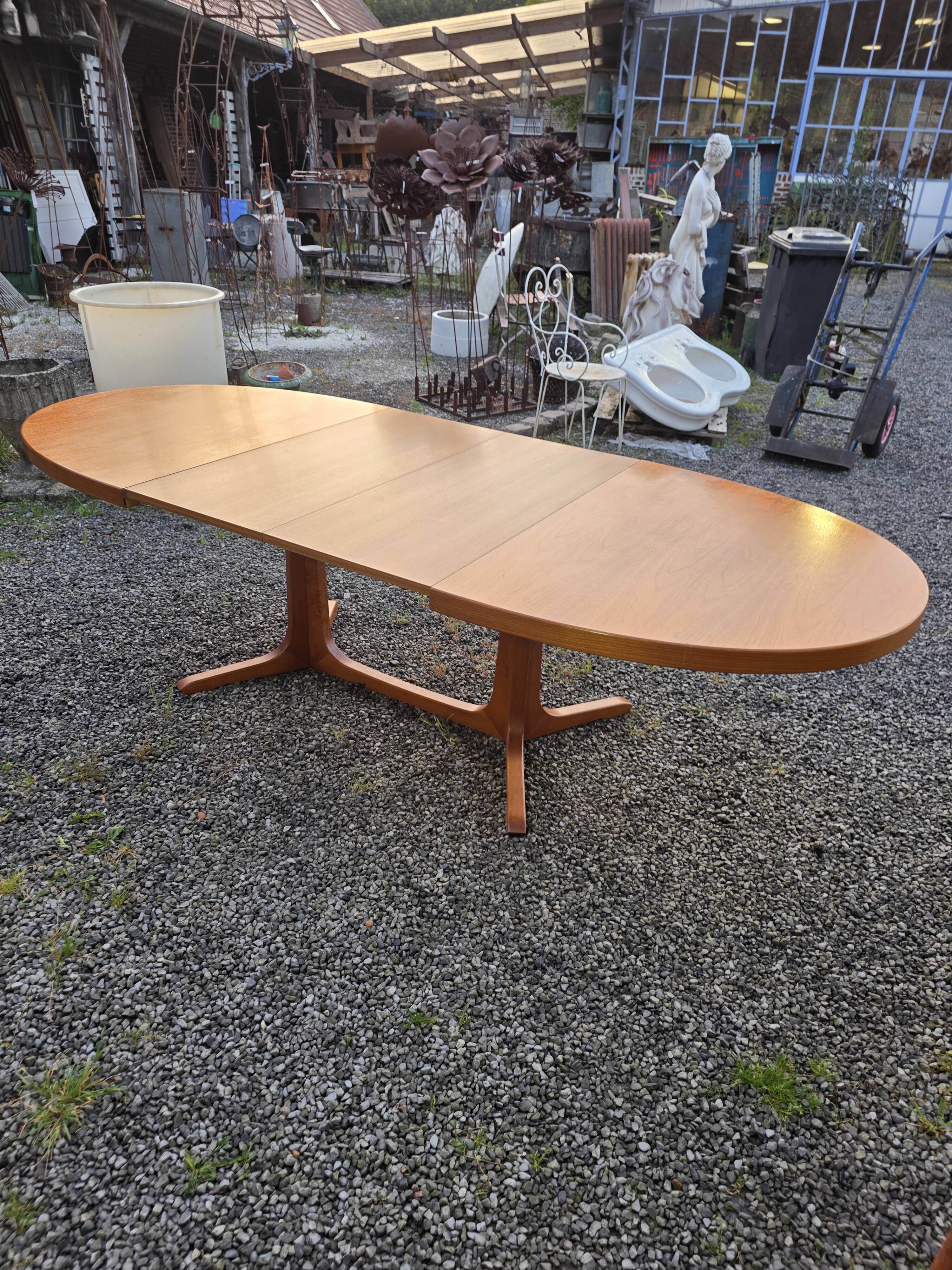 Baumann extendable table in teak from the 1960s (2 extensions)
