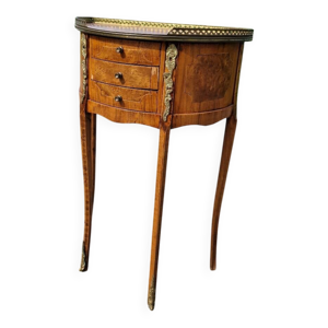 Table d'appoint style - louis