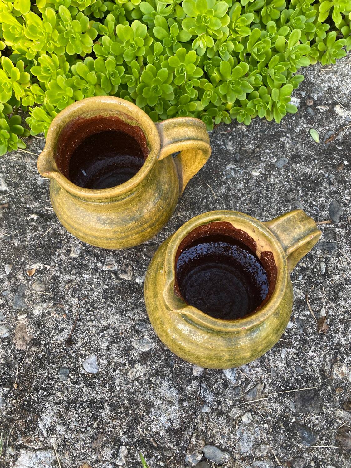 Cruche en terre cuite vernissée