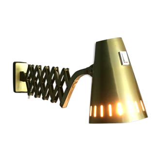 Brass accordion wall lamp