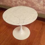 Carrara marble pedestal table