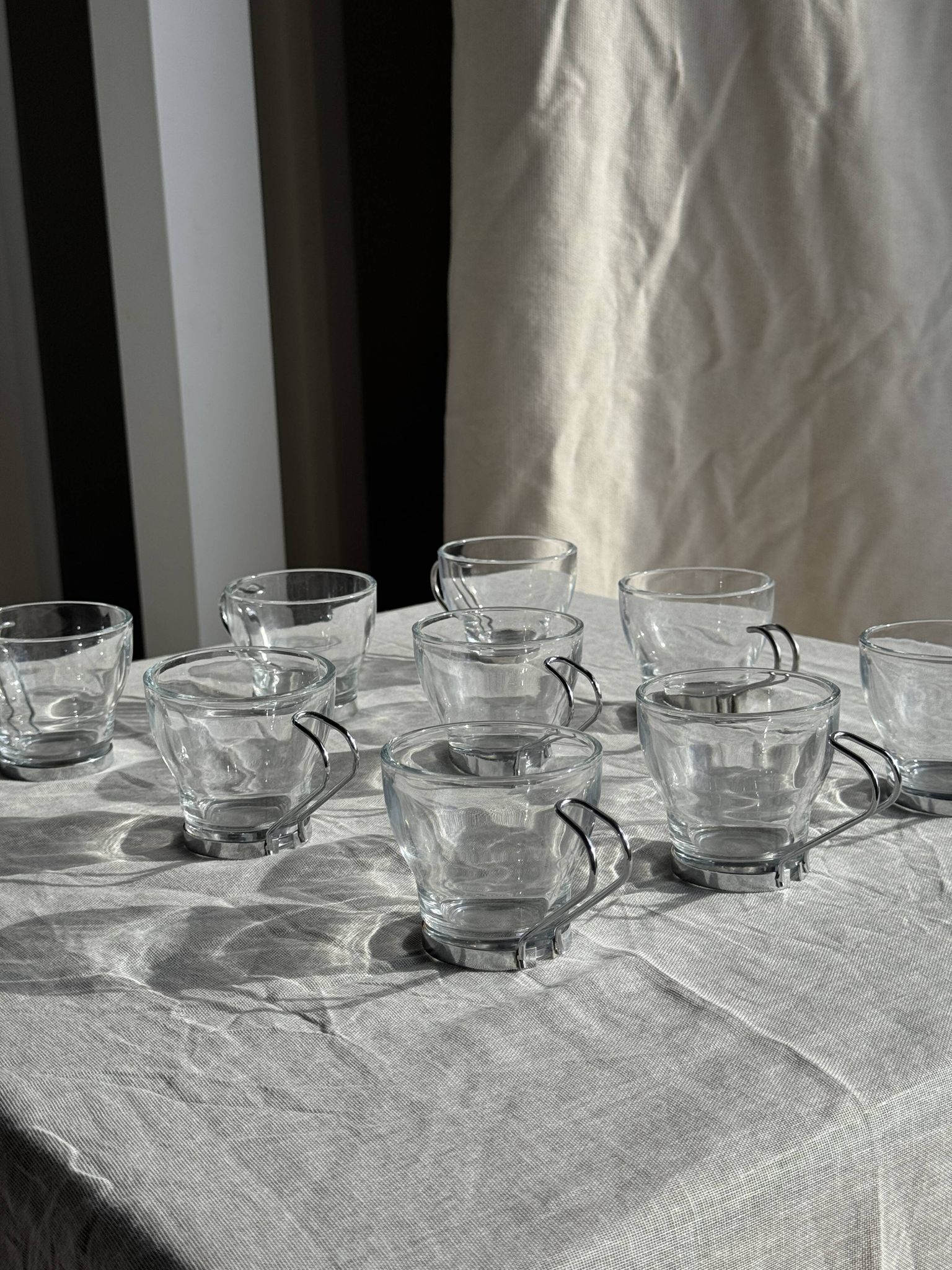 Lot de 9 tasses italiennes vintage à anse en métal