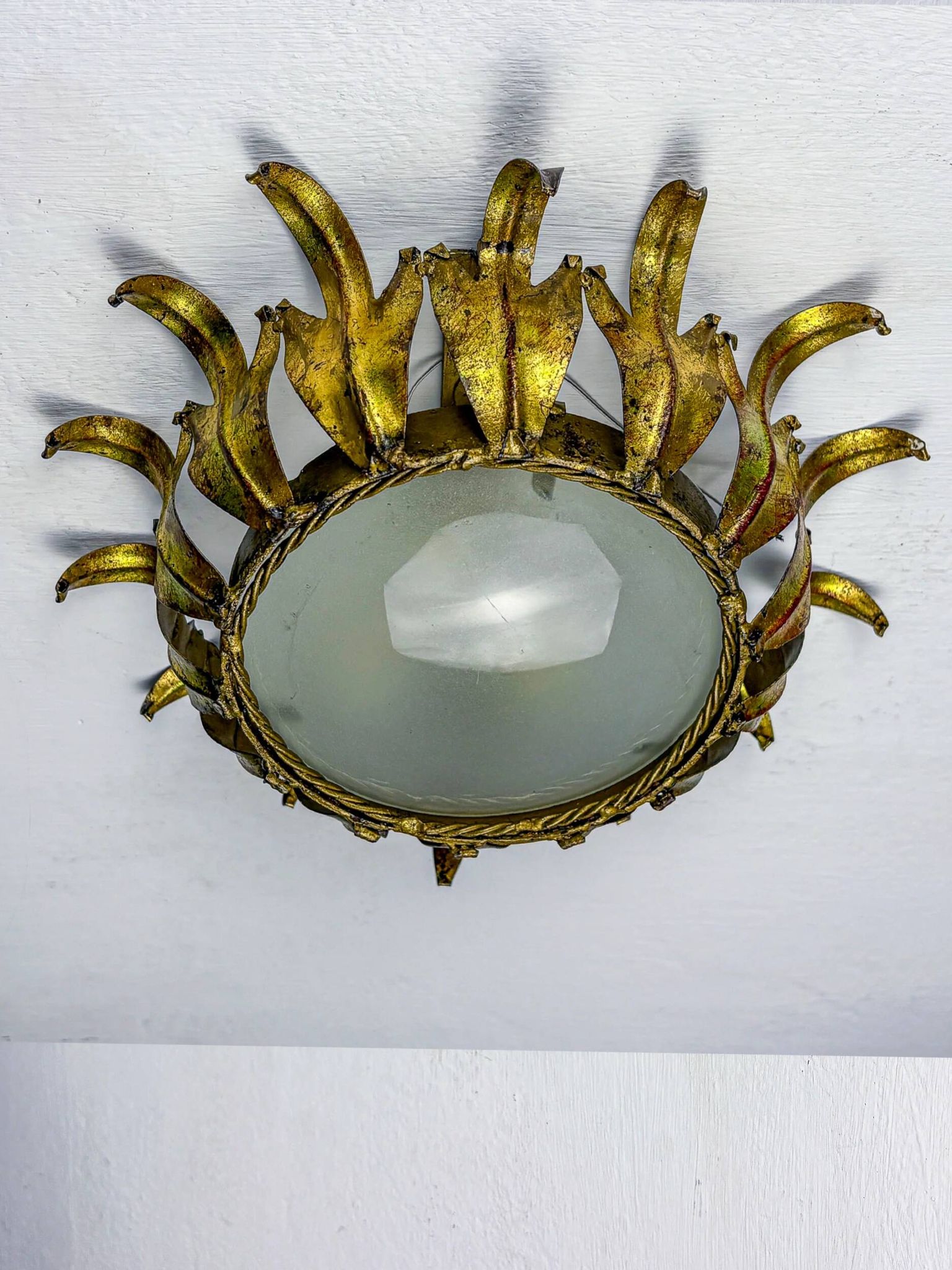 Spanish crown sunburst fixture in gilt metal and frosted glass, 1950s