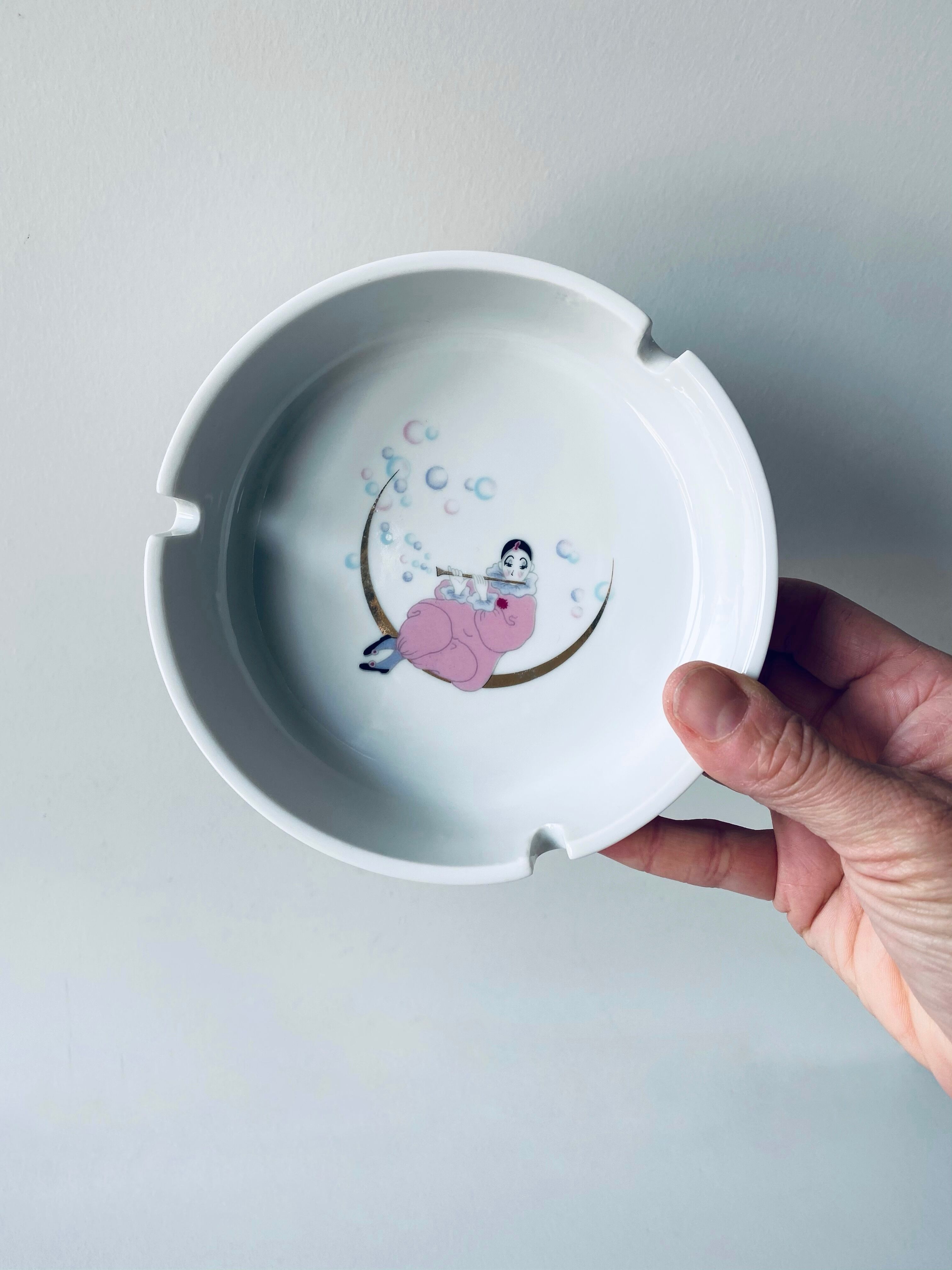 Vintage porcelain ashtray