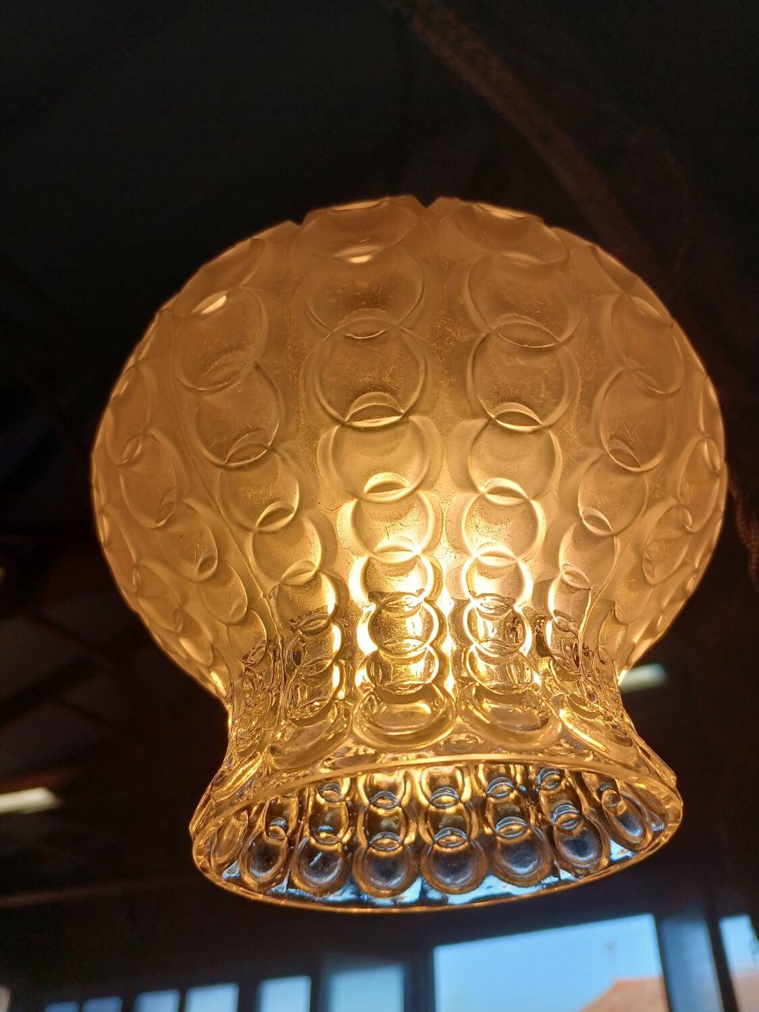 1 suspension/ baladeuse vintage en verre