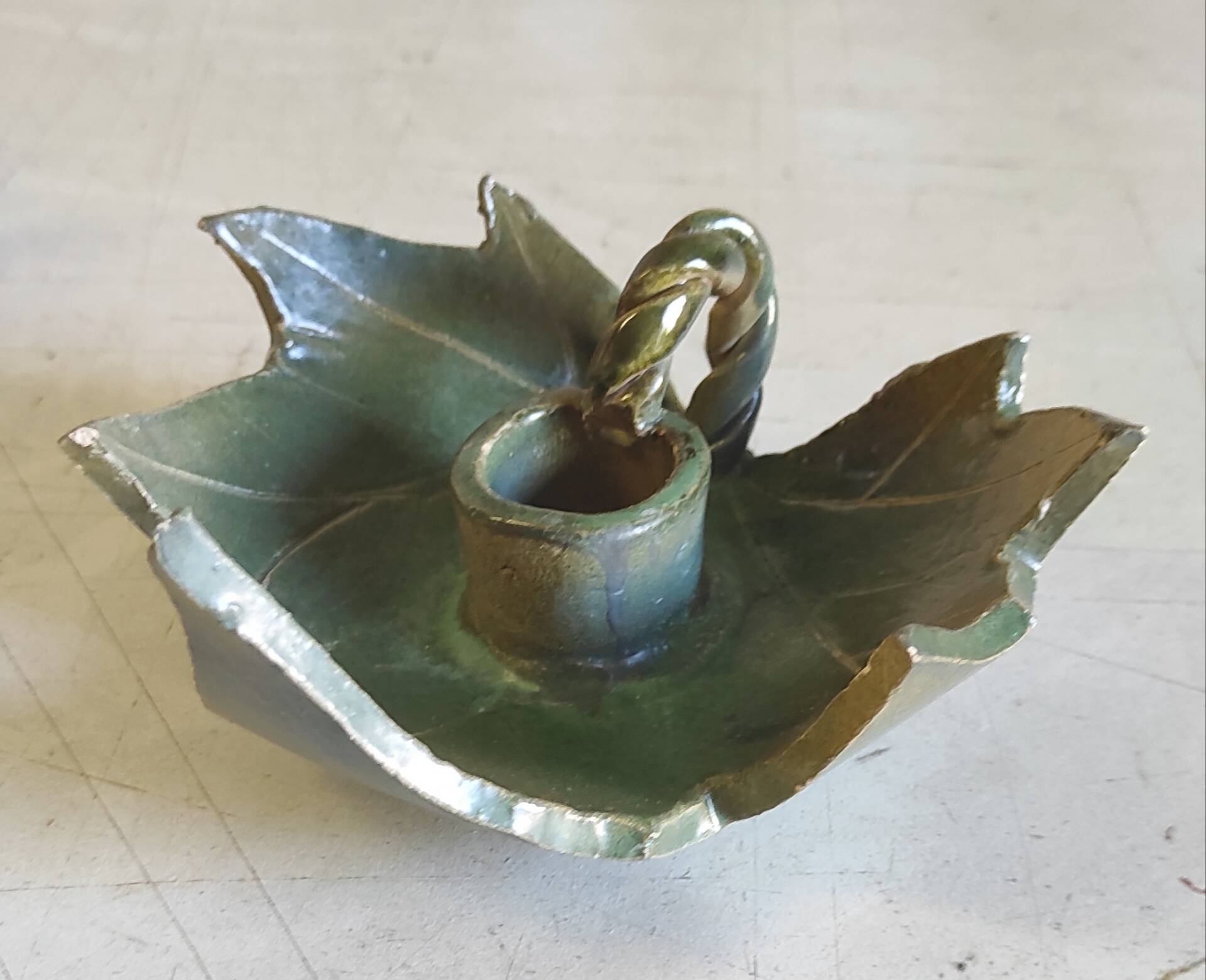Bougeoirs "rat de cave" en céramique émaillée