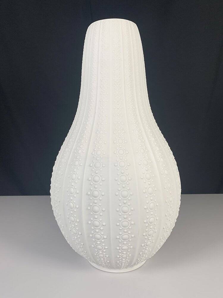 Vase sculpté par Heinrich Calebas
