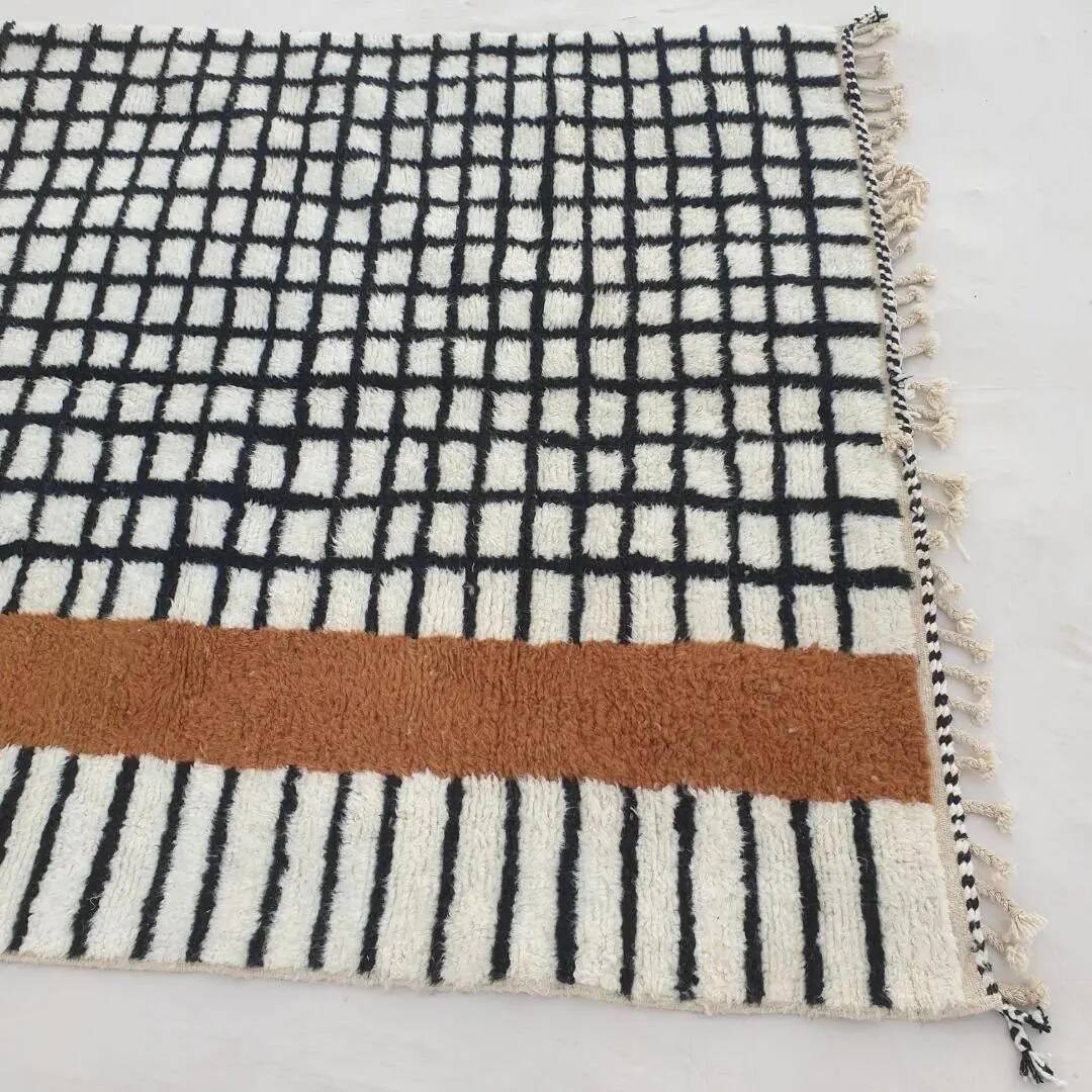 Unique Moroccan rug made of natural wool, 3x2 m.