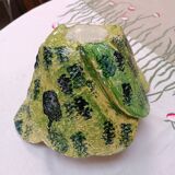 Homemade pottery salad bowl salad shape