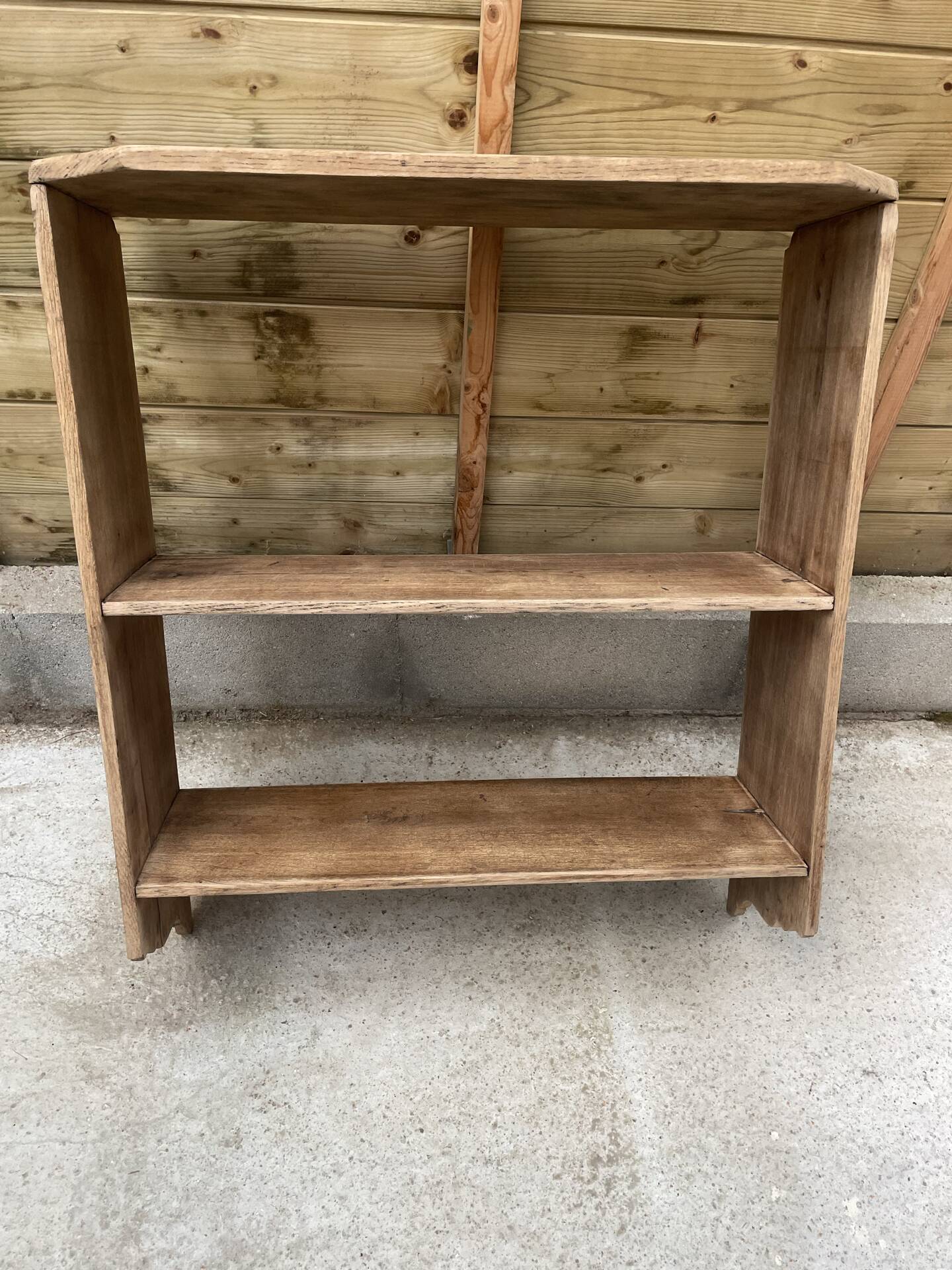 Solid wood shelf