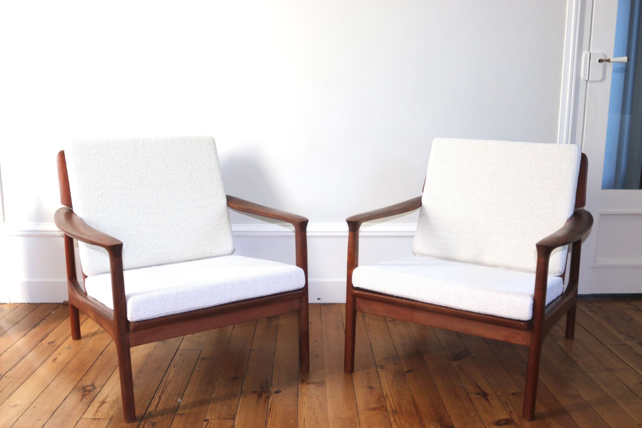 Pair of vintage Scandinavian teak armchairs from the 1960s.