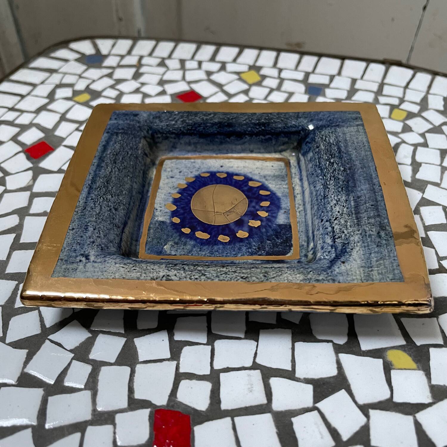 Ashtray or pocket emptier by the ceramicist Georges Pelletier