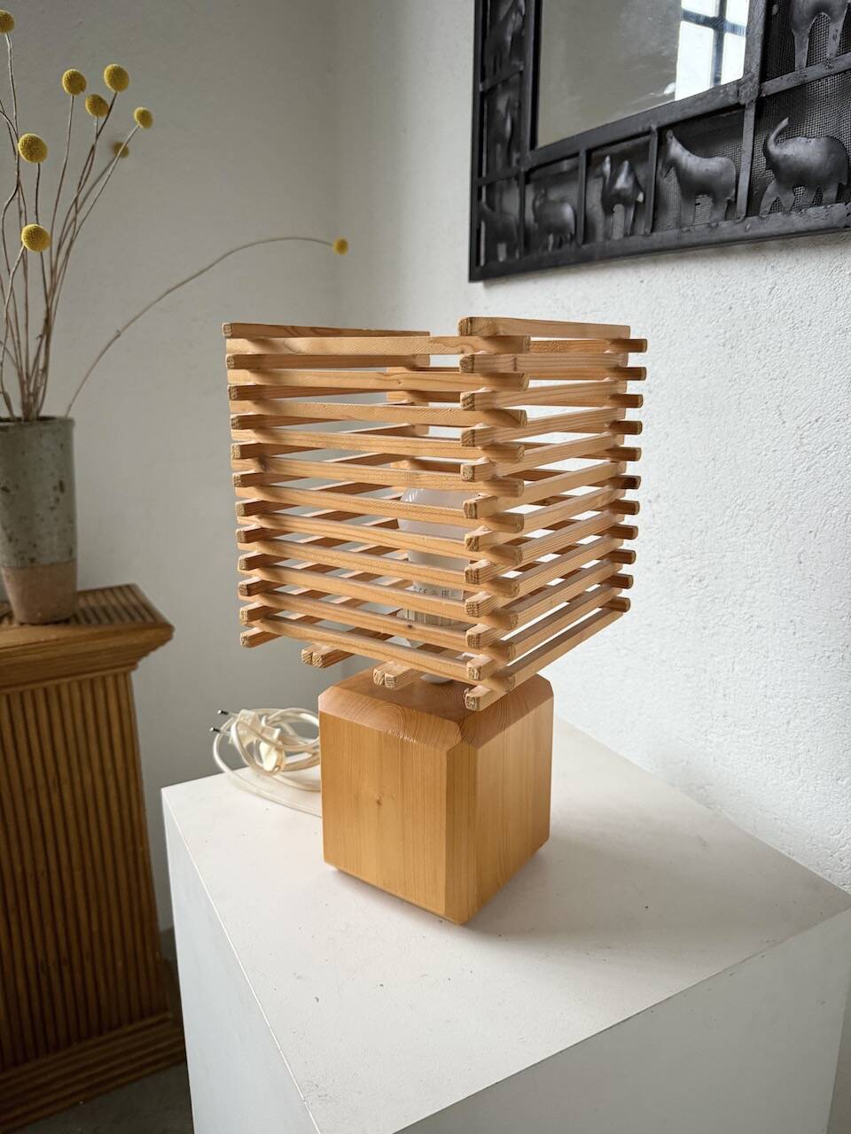 Constructivist wooden table lamp