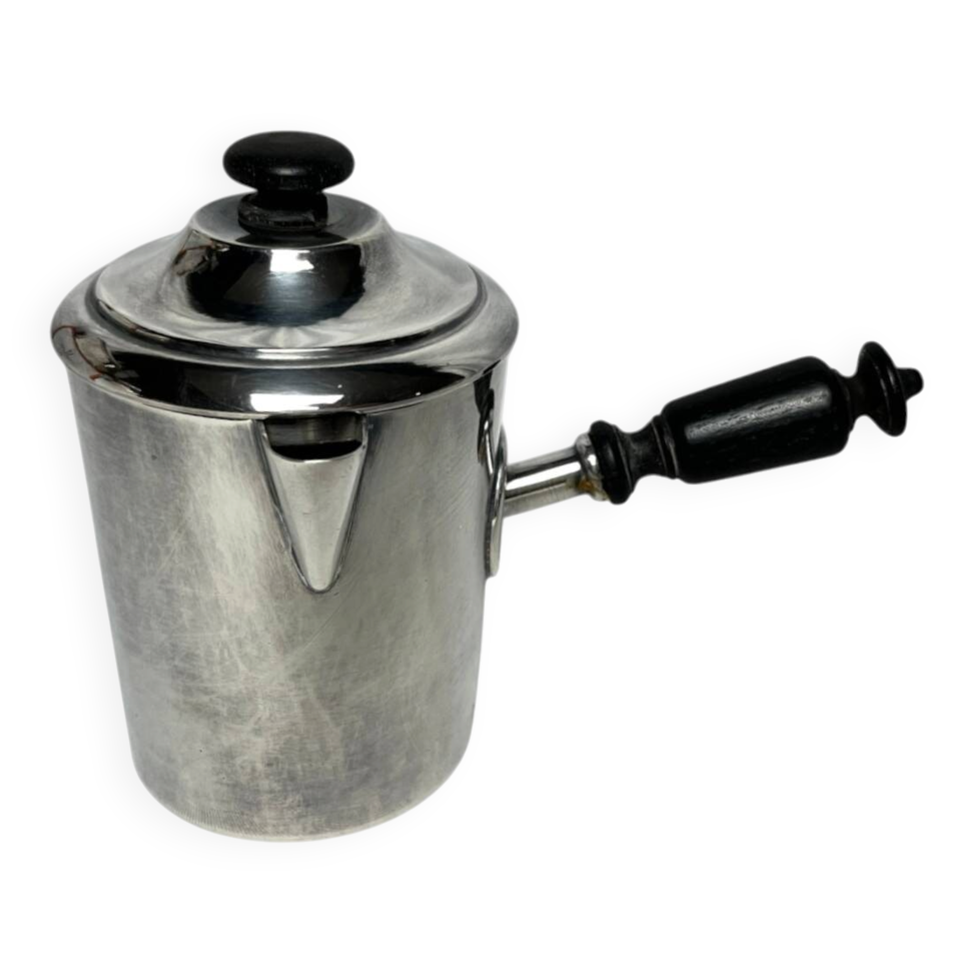 Tableware, marabout milk jug in silver-plated metal and wood from the early 20th century.