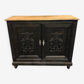 Buffet noir en bois ancien