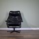 Fauteuil pivotant/inclinable norvégien Skoghaug en cuir noir du milieu du s