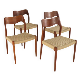 Set of 4 Niels O Möller chairs model 71