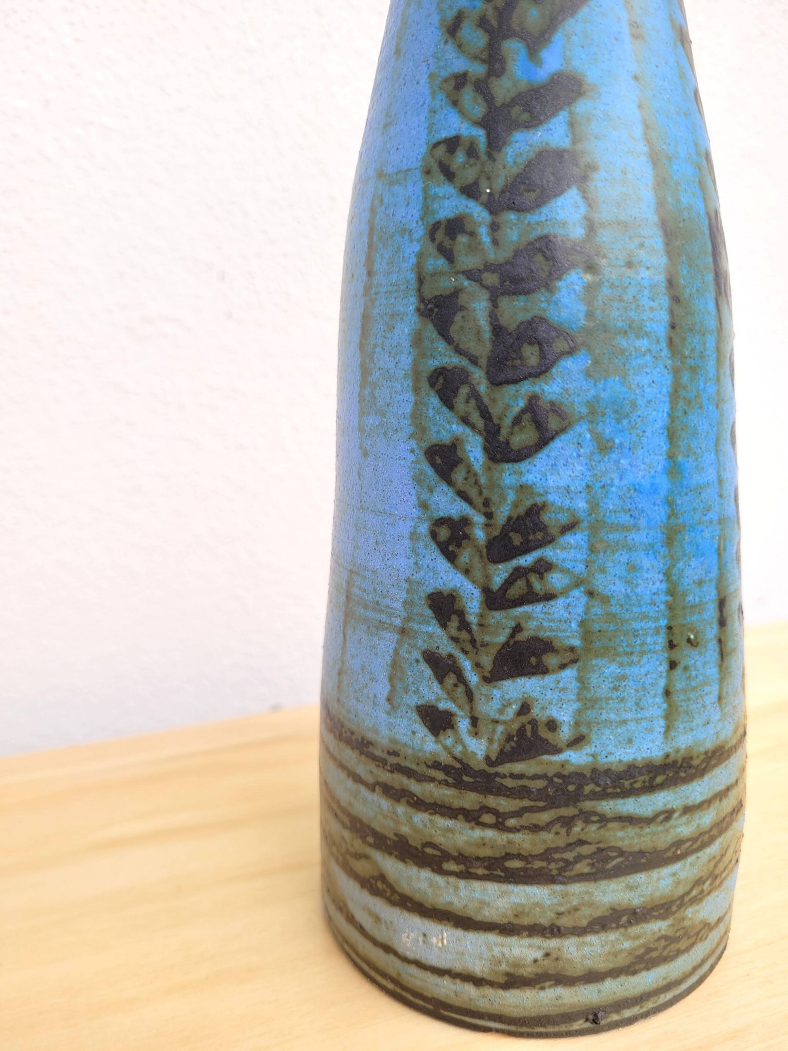 Blue vase by Danuta le Hénaff
