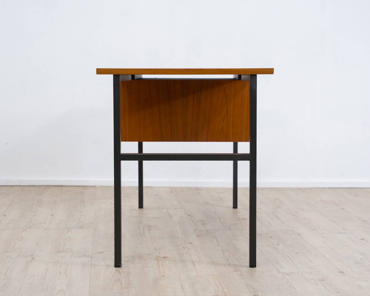 Bureau Mid-Century en teck, années 60