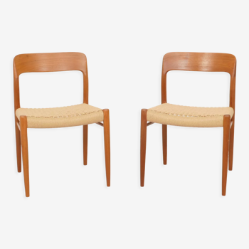 Paire de chaises modèle 74 de Niels Otto Moller, 50/60