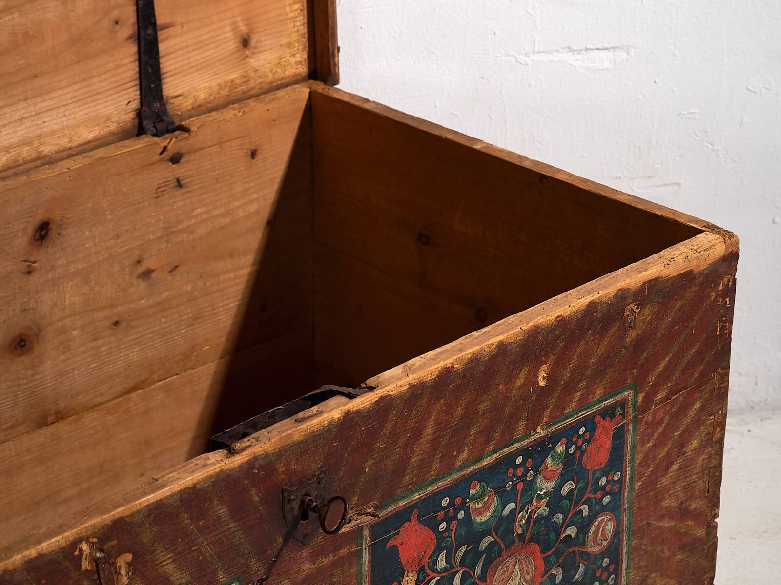 Antique floral storage trunk (c.1865)